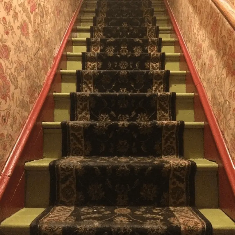 Upstairs @ The 700